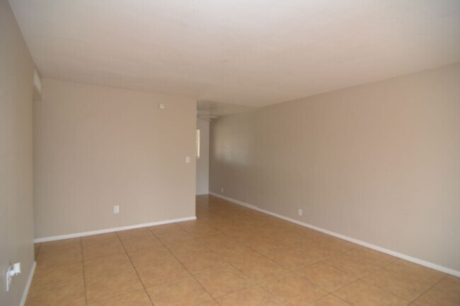 Foto del edificio - Charming 3 Bedroom 1 Bath House! Great East/Central Tucson Location