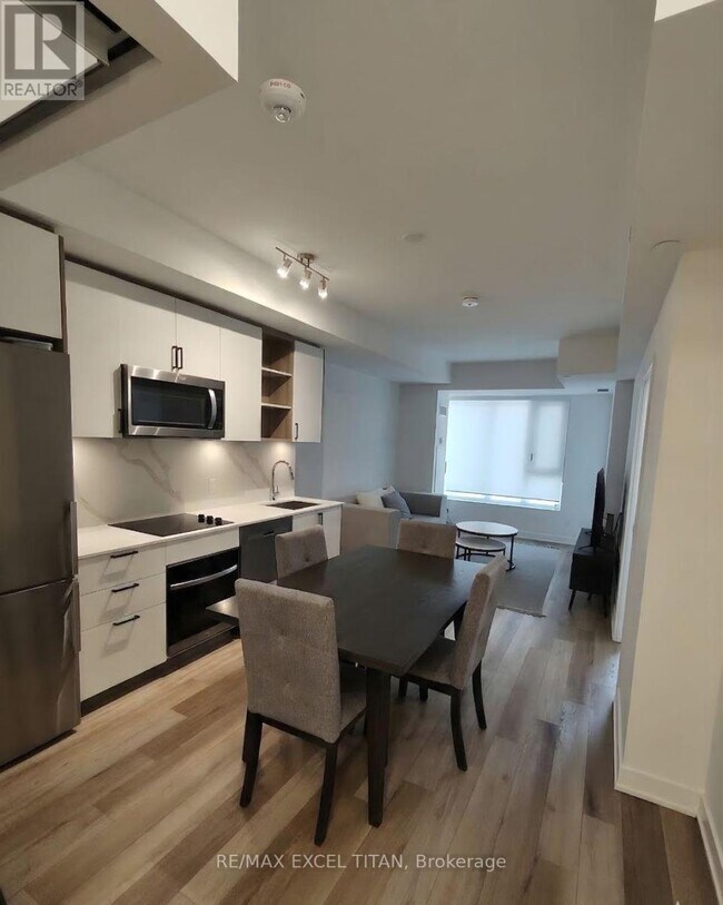 Photo du bâtiment - 543 Richmond St W