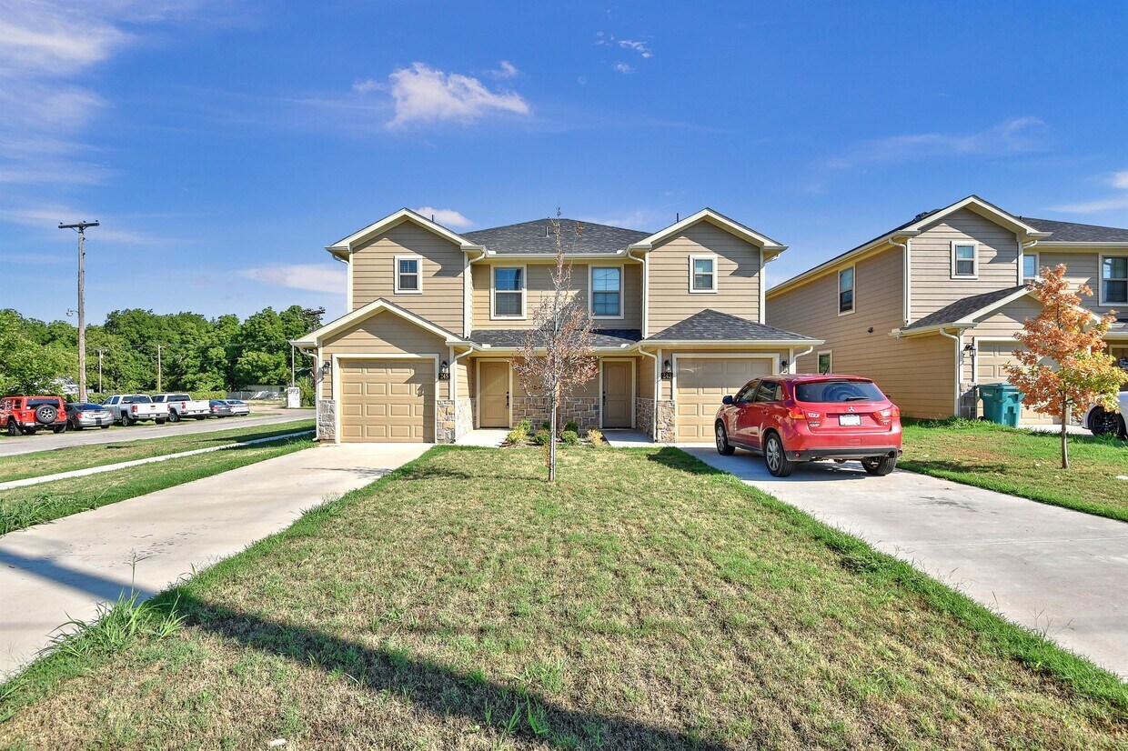 245 W Forest Ave, Sherman, TX 75090 House Rental in Sherman, TX