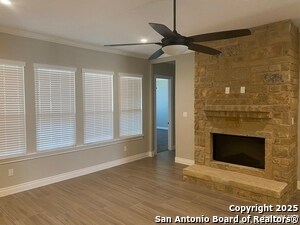 Foto del edificio - 4803 Viewcrest Rd