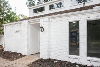 Building Photo - 12723 Ravensway Dr