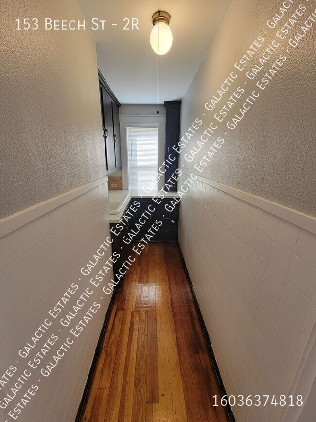 Foto del edificio - East Side 2nd floor 1 bedroom 1 bath apart...
