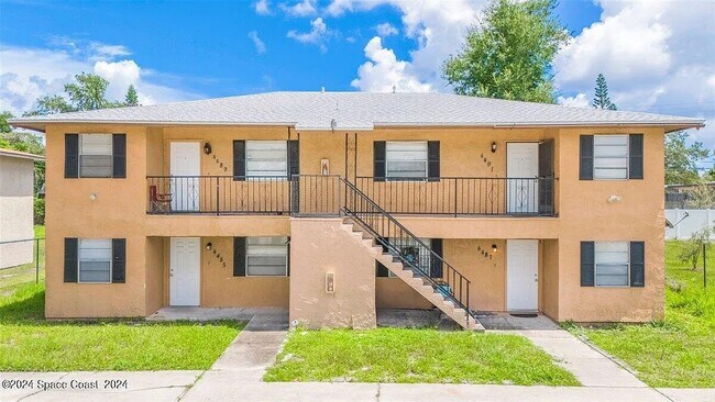 Foto del edificio - 4487 Barna Ave