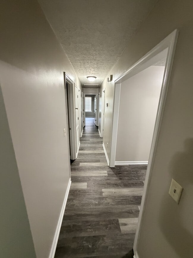 Building Photo - 207 Murfee Dr