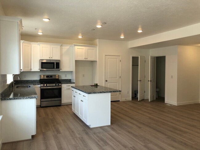 Building Photo - 4217 W Scofield Park Ct
