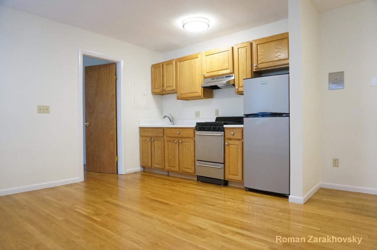 Primary Photo - Amazing 1 Bedroom in Mission Hill!