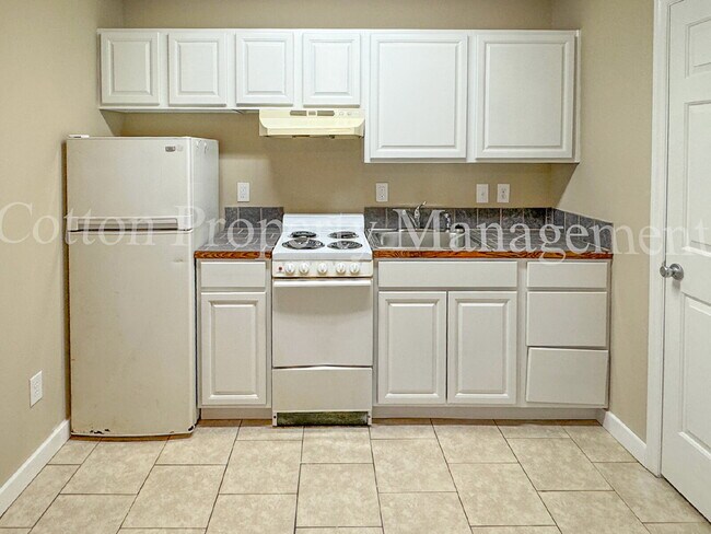 Foto del edificio - 4516 Greentree Rd