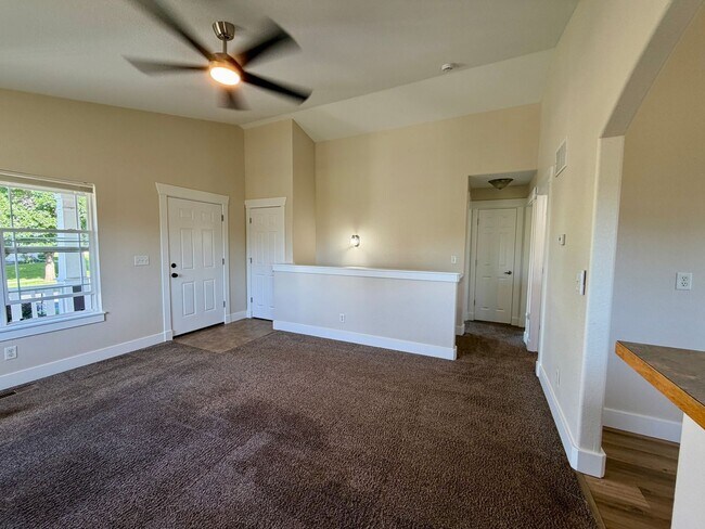 Building Photo - 4334 Pennyroyal Ln