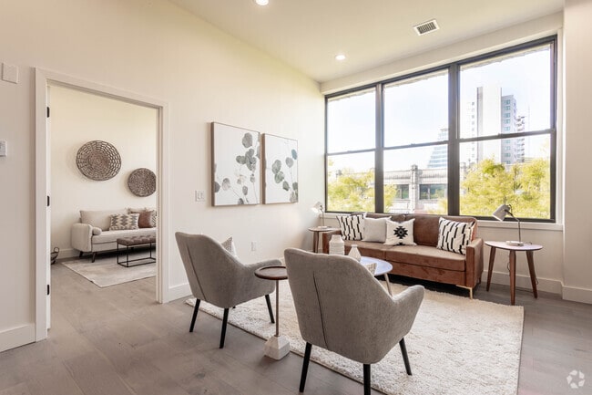 2BR, 1BA - Central Flats