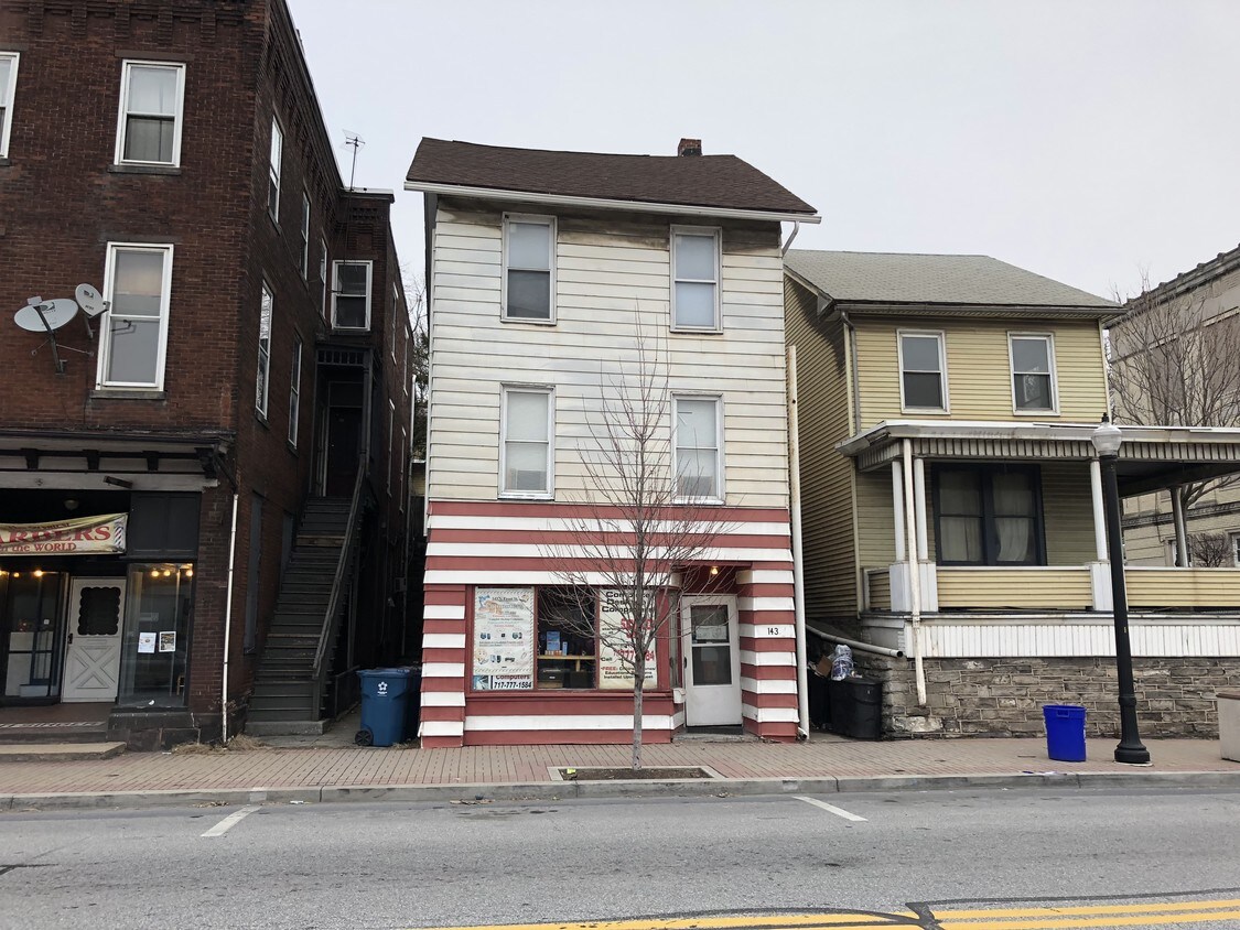 Foto principal - 143 N Front St