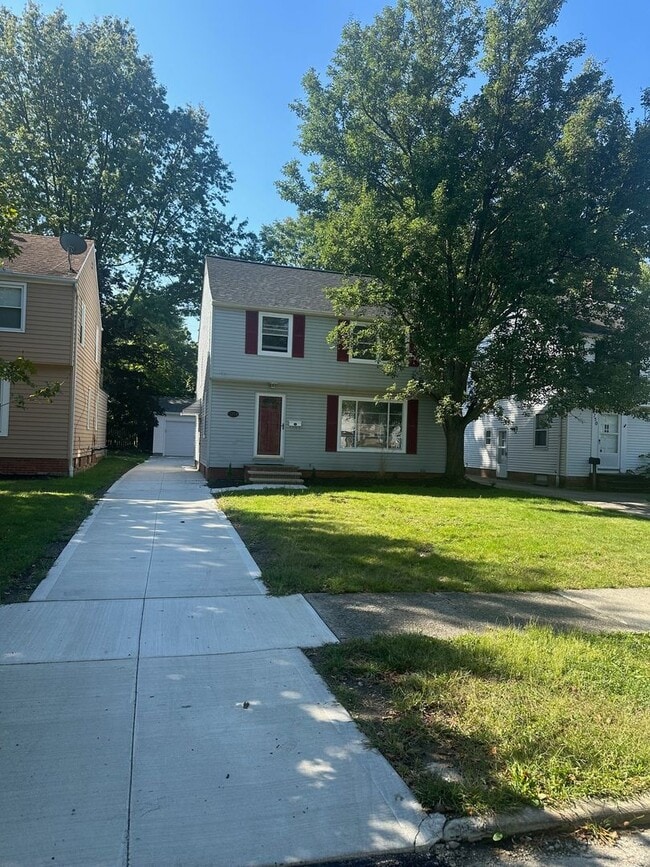 Building Photo - 3754 Fremont Rd