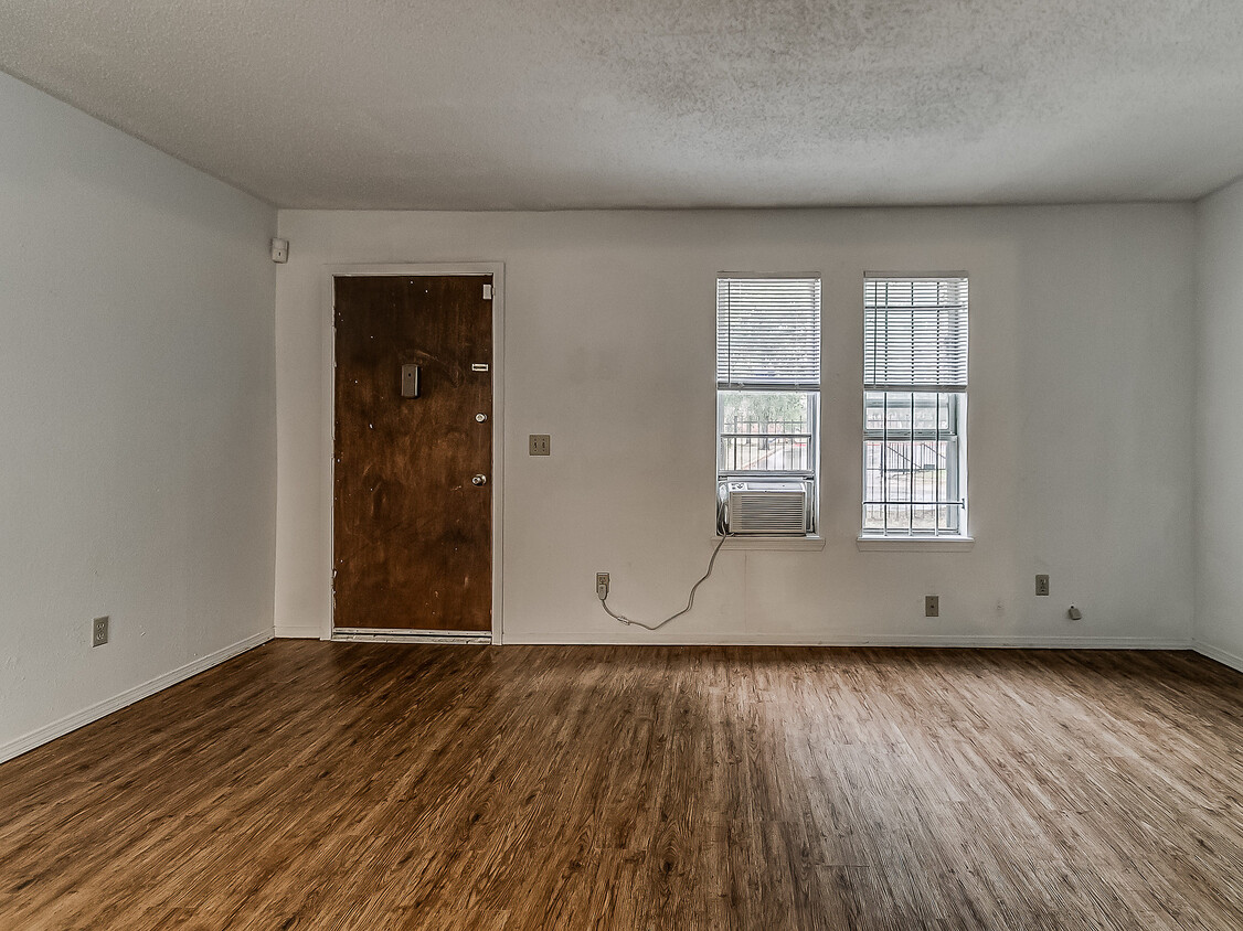 Foto principal - 818 Greenvale Rd