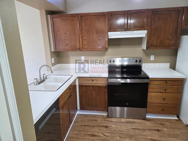 Foto del edificio - Check out this wonderful 3.0 bedroom, 2.0 ...