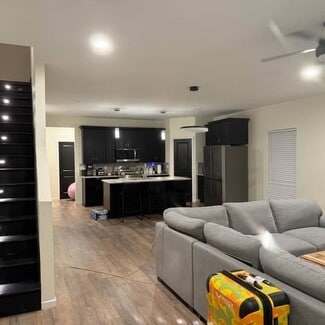 Building Photo - 67 Cannon St