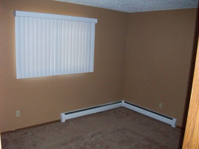 Foto del edificio - 2208 E Divide Ave