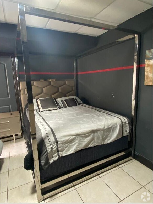 Windermere Tree Gardens Apartments under 1,500 Lauderhill, FL 3