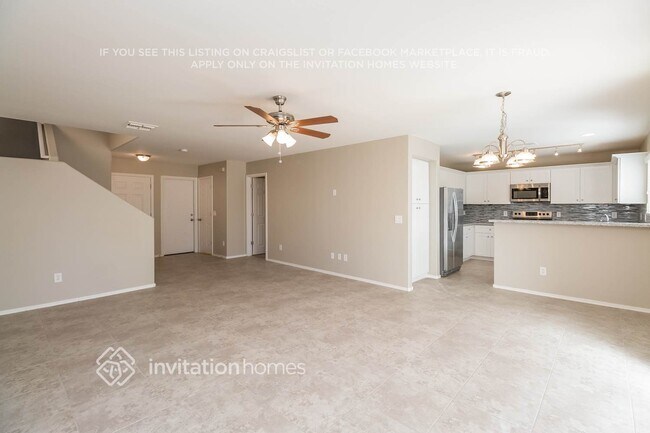 Foto del edificio - 1429 E Rosebud Dr