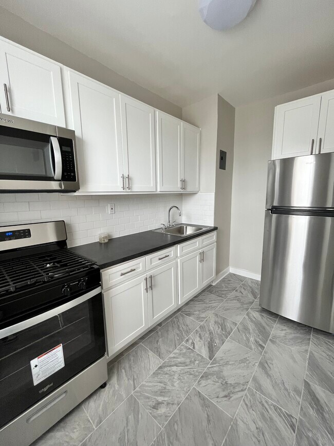 13 Bentley Ave Unit 10, Jersey City, NJ 07304 13 Bentley Ave Jersey