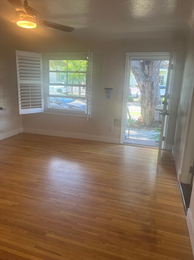 Foto del edificio - 3106 Broadway