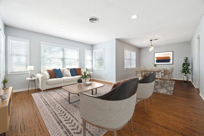 Foto del edificio - Oak Forest East Area Move-in Ready Home for Rent!