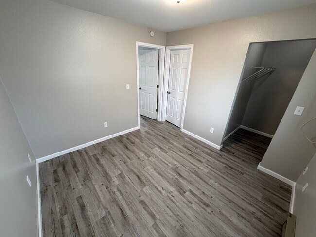 Foto del edificio - Fairway Court