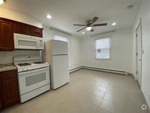 Building Photo - 354 Paterson Plank Rd