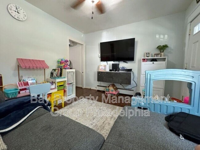 Foto del edificio - 228 W Lafayette St