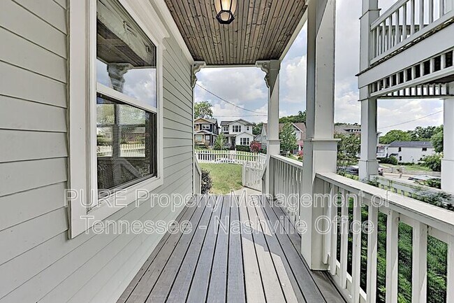 Building Photo - 1011B Caldwell Ave