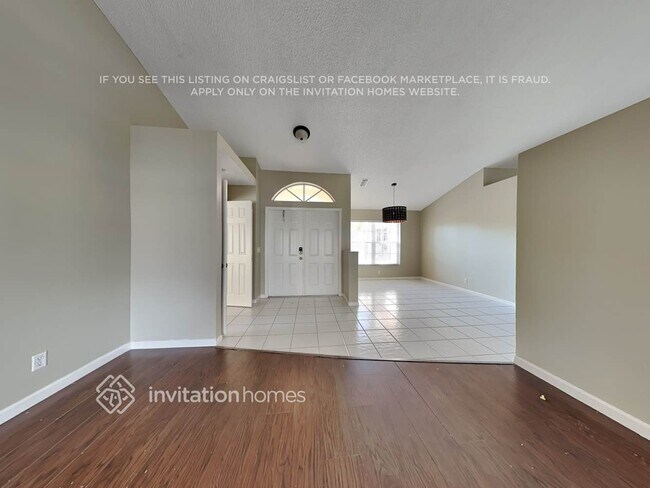 Foto del edificio - 9212 Renoir Ct