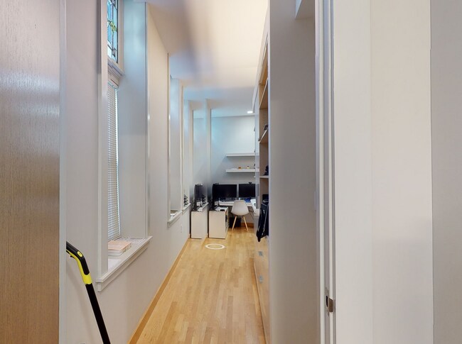 Building Photo - 116 Mount Auburn St