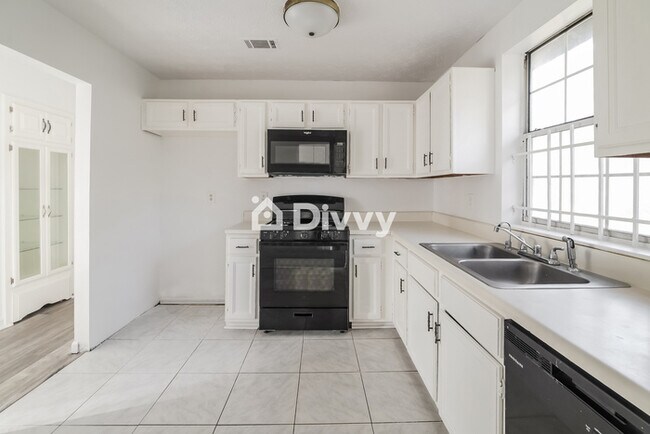 Foto del edificio - 668 Alex Way SW