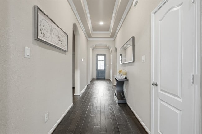 Building Photo - 806 Butterfly Garden Trail