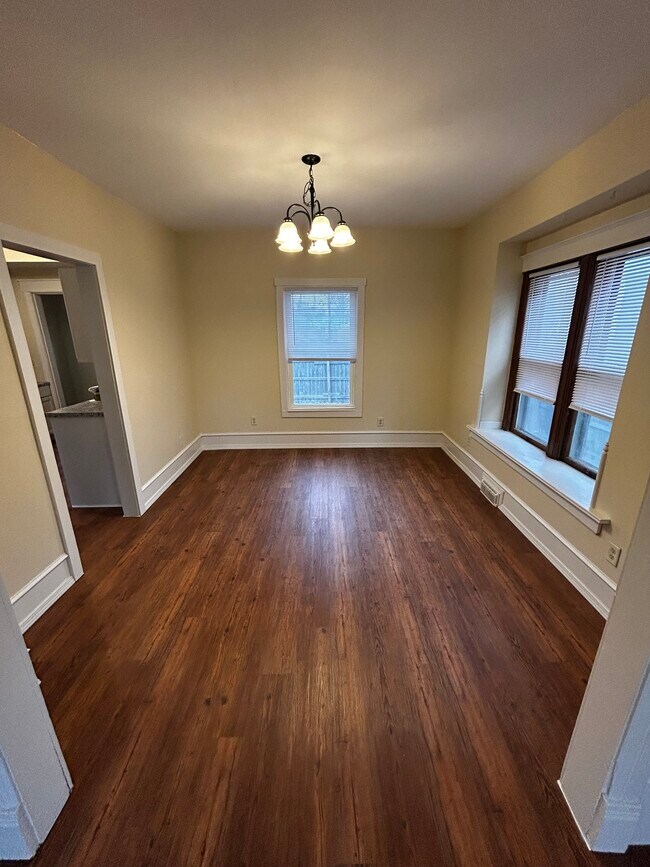 Foto del edificio - 328 14th St SE