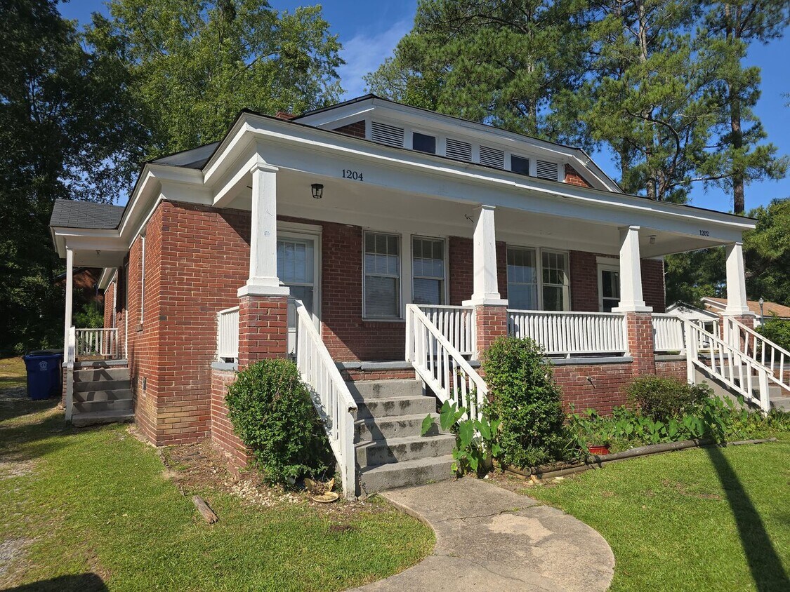 Primary Photo - 2 bedroom 1 bath