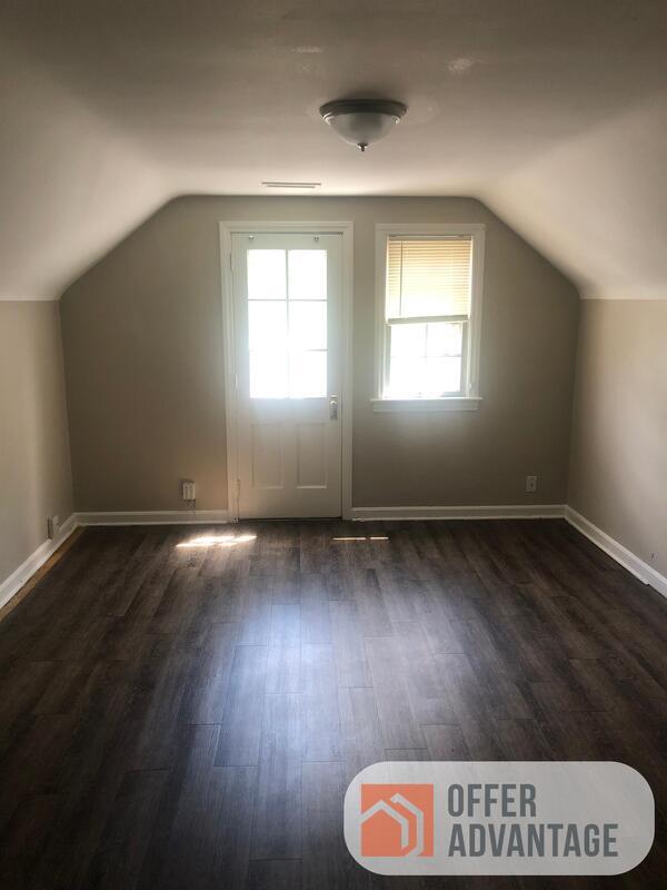 Building Photo - 1469 Genesee Rd