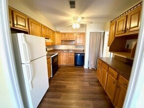 Building Photo - 1026 Brinker Dr