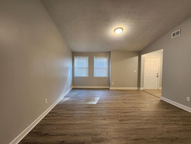 Foto del edificio - 2431 Corner Shoals Dr