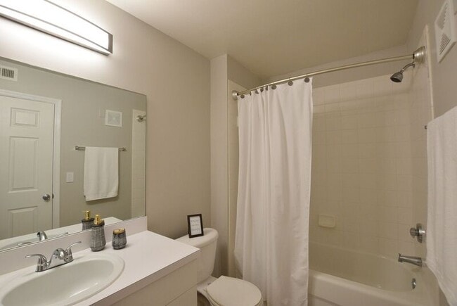 Building Photo - 2145 Fontebranda Loop