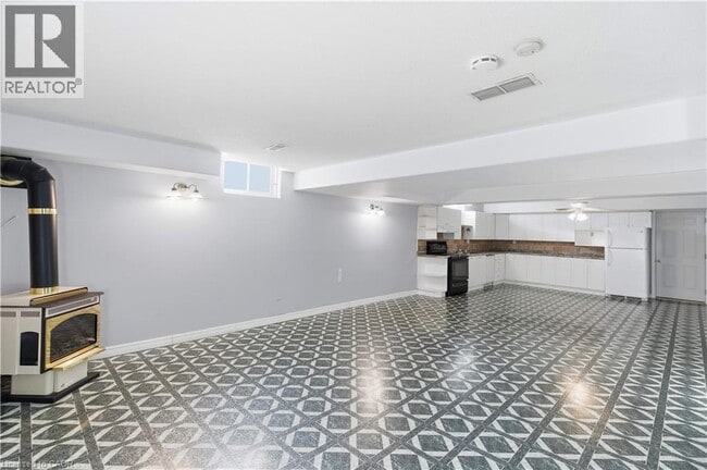 Building Photo - 48 Alexsia Ct