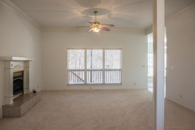 Foto del edificio - Great 3 Bedroom close to biking, hiking tr...