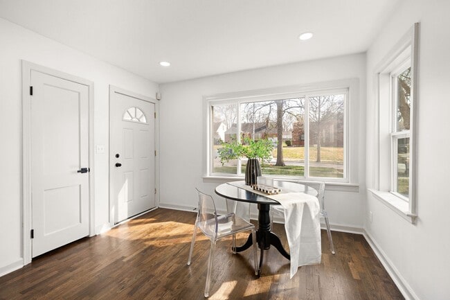 Foto del edificio - 822 E 72nd St