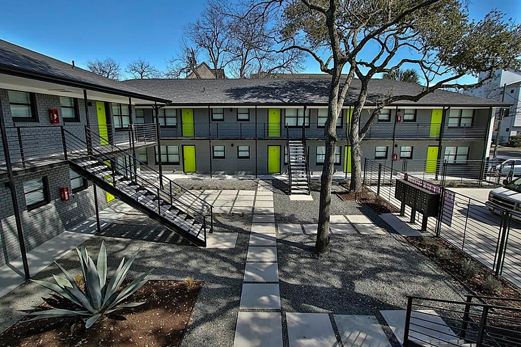 Foto principal - Jackson Complex