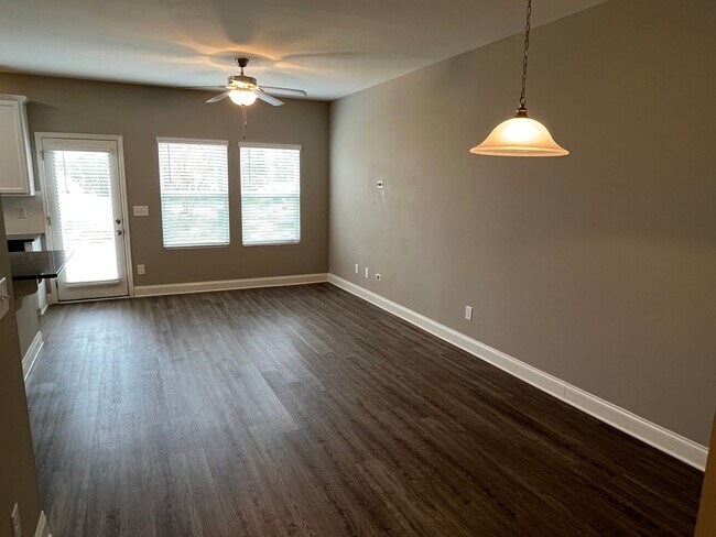 Foto del edificio - Convenient 3 Bed Townhome near Harrisburg