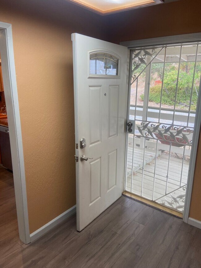 Foto del edificio - Charming - Off Forni Road - 2 Bdrm, 2 Bath