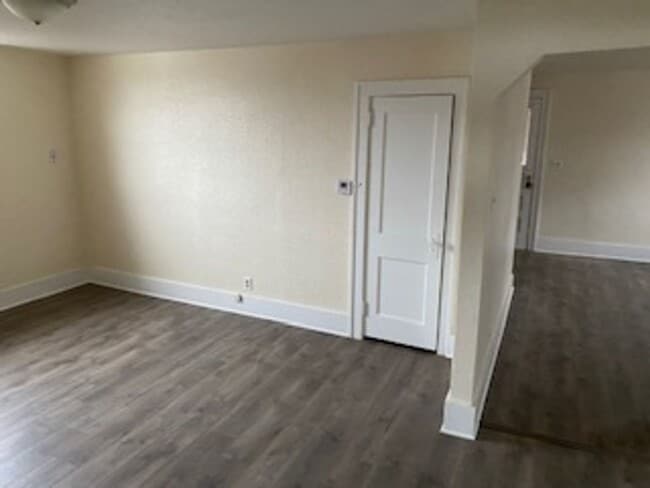 Foto del edificio - 1319 Clover Ave