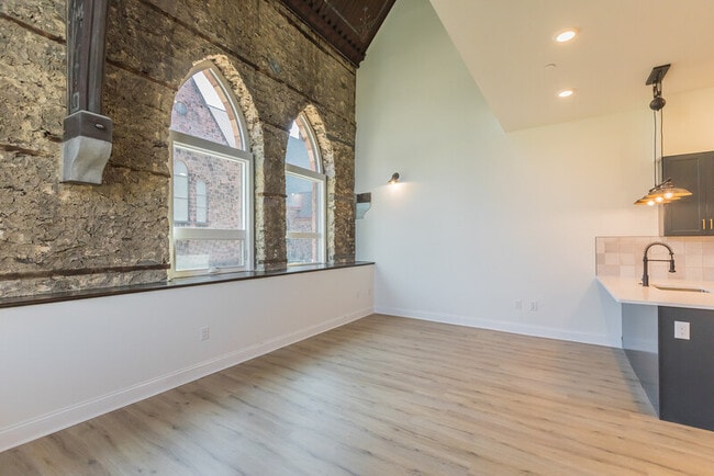 Building Photo - 141 Krams Ave