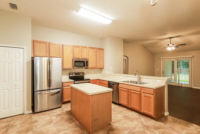 Building Photo - 3121 White Heron Trail