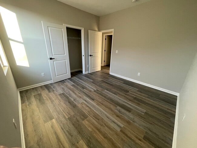 Building Photo - 104 Sidewinder Dr
