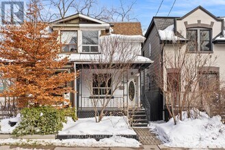 Building Photo - 31 Tiverton Ave
