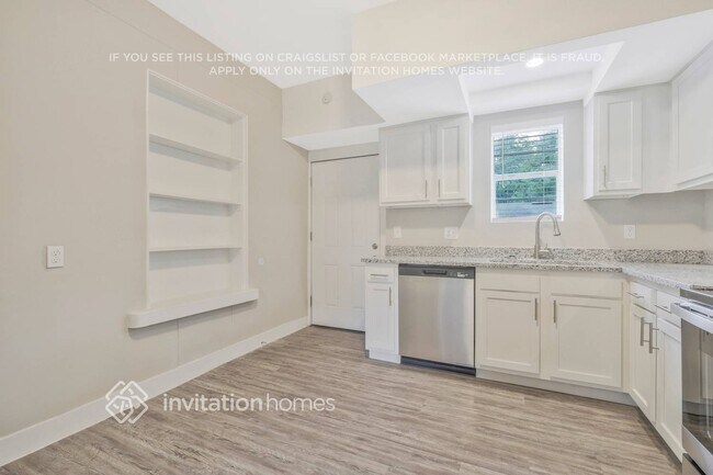 Foto del edificio - 9805 Winston St